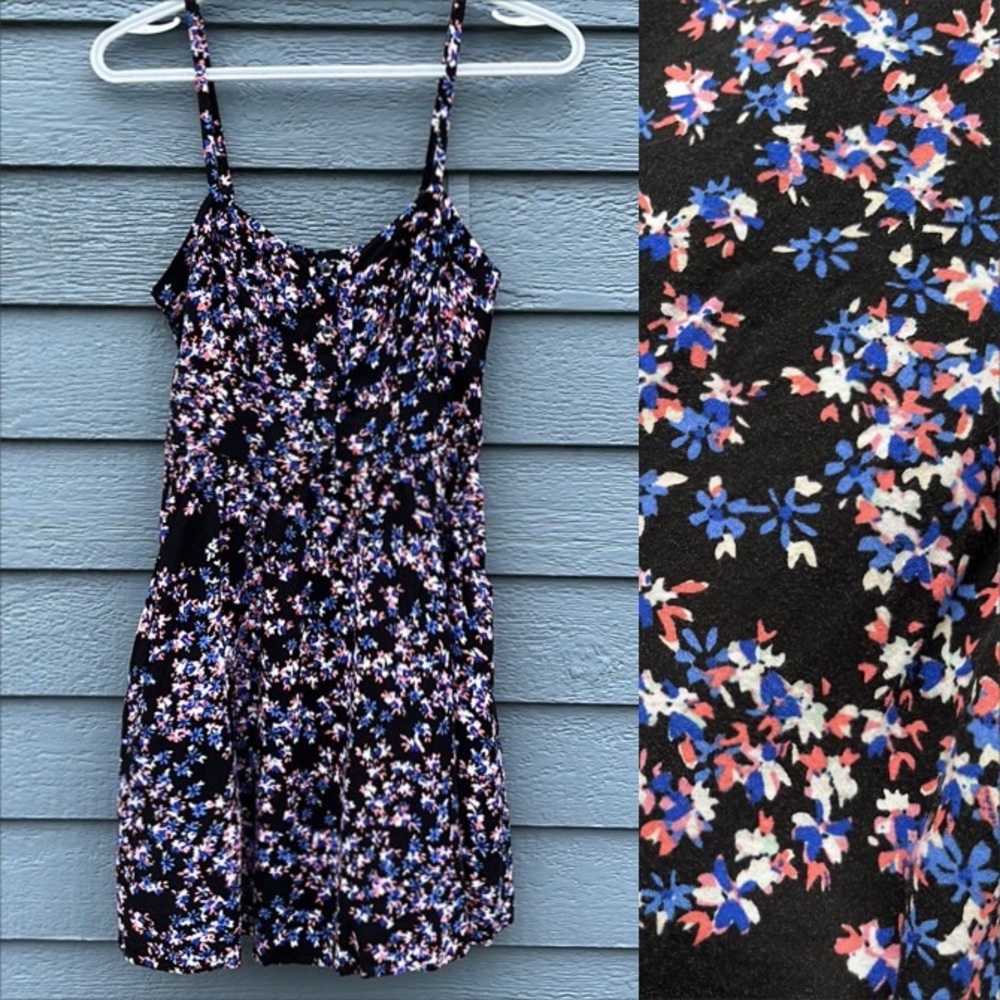 EXPRESS Ditsy Floral Mini Dress